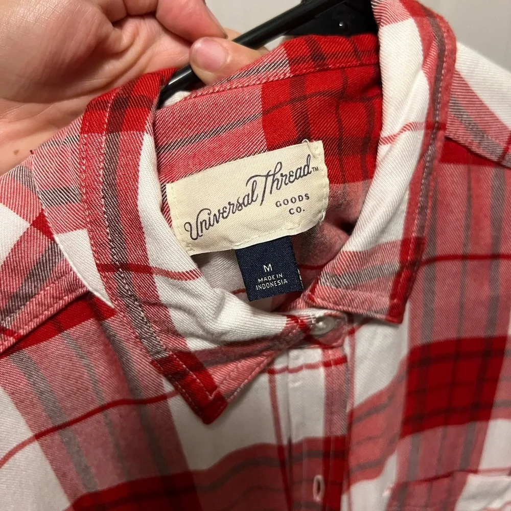 Universal Threads- Medium - Picture 2 of 3